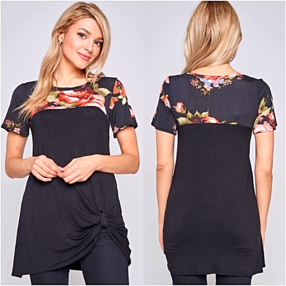 ☄️FLASHSALE Flattering Floral Knotted Tunic Top S - Picture 2 of 7